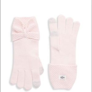 Ugg Tech Gloves